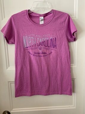 Gildan women's t shirt North Carolina